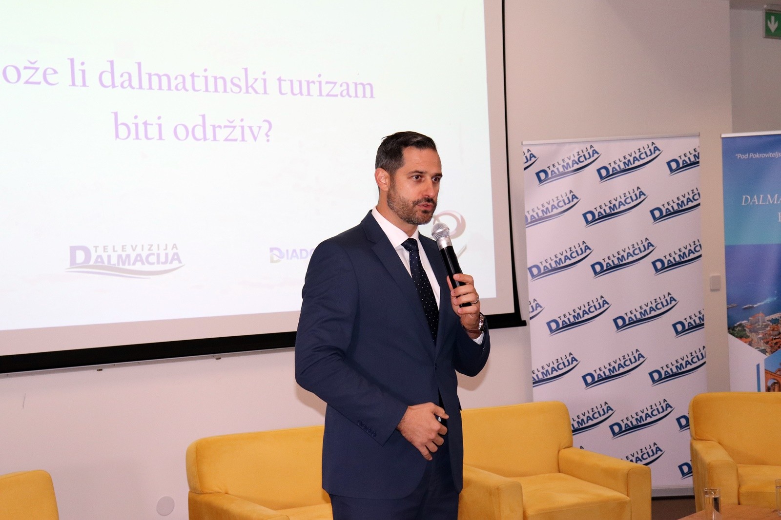 Gradona elnik Frankovi U Splitu Na Konferenciji Mo e Li Dalmatinski 